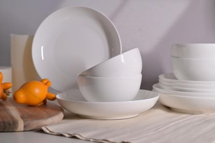 Setaria Bone China Dinnerware Set, 12 Pieces, Service For 4, Plates, Dishes, Bowls Set, Microwave And Dishwasher Safe, Ivory White With Narrow Cu (Option: Ivory White)